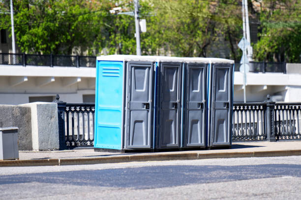 Best Construction site porta potty rental  in Pinecrest, FL